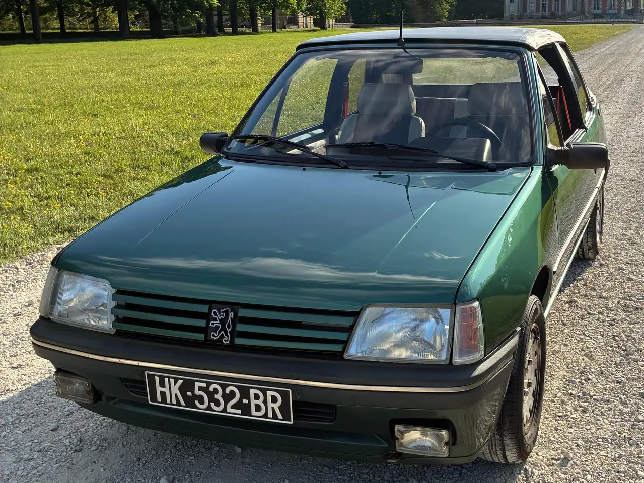 Peugeot 205