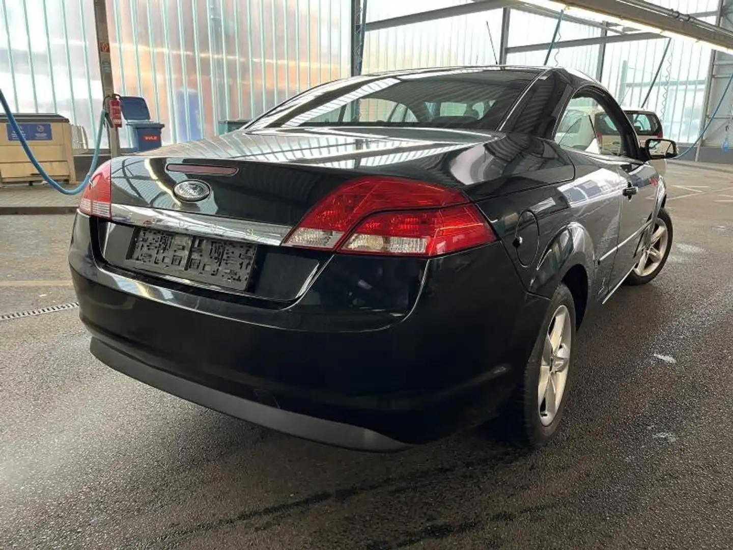 Ford Focus Trend Winter-Paket Klima Sportsitze Temp Schwarz - 2