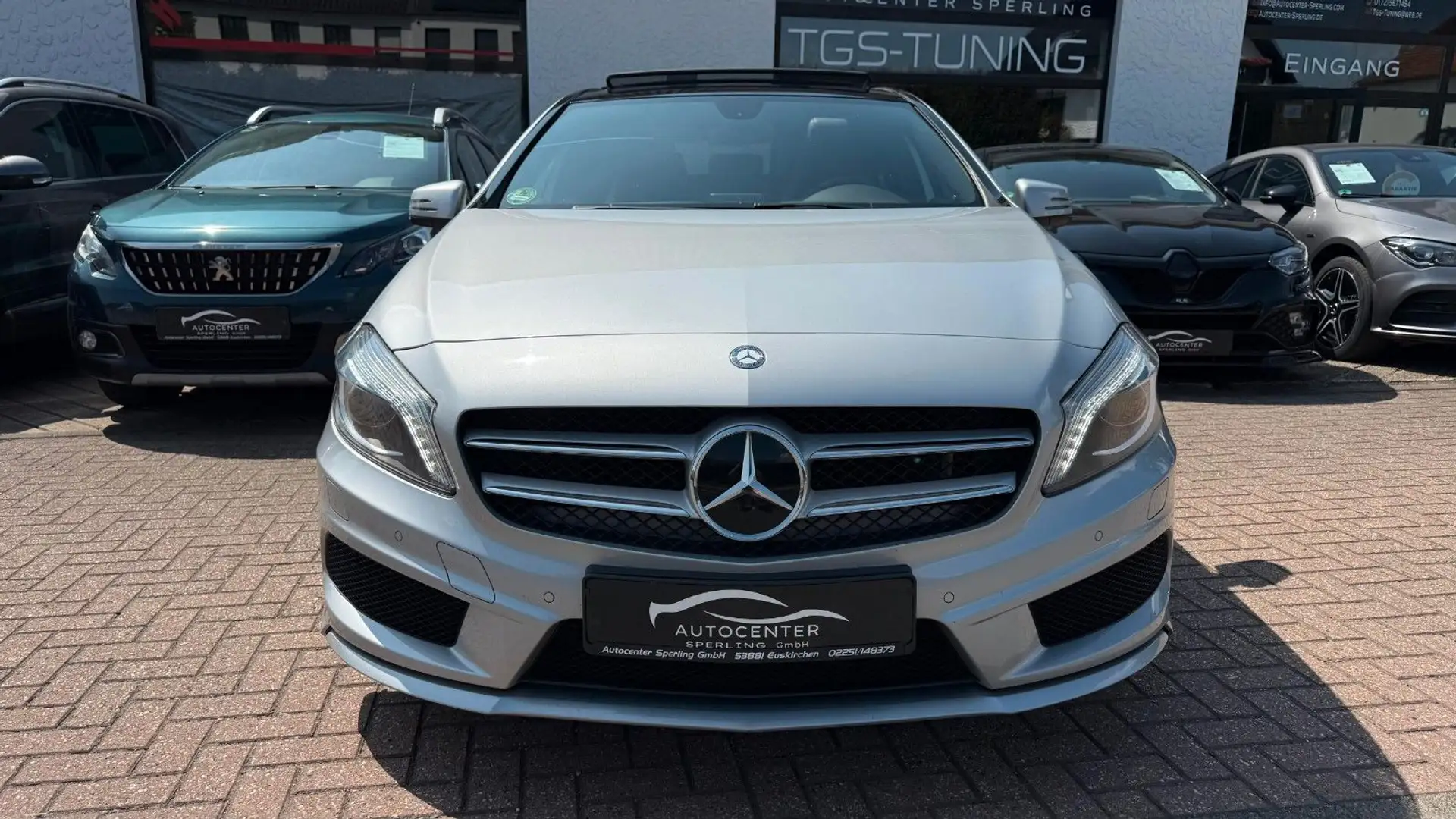 Mercedes-Benz A 250 AMG Line*Panorama*BiXenon*Kamera*Automatik Argent - 2