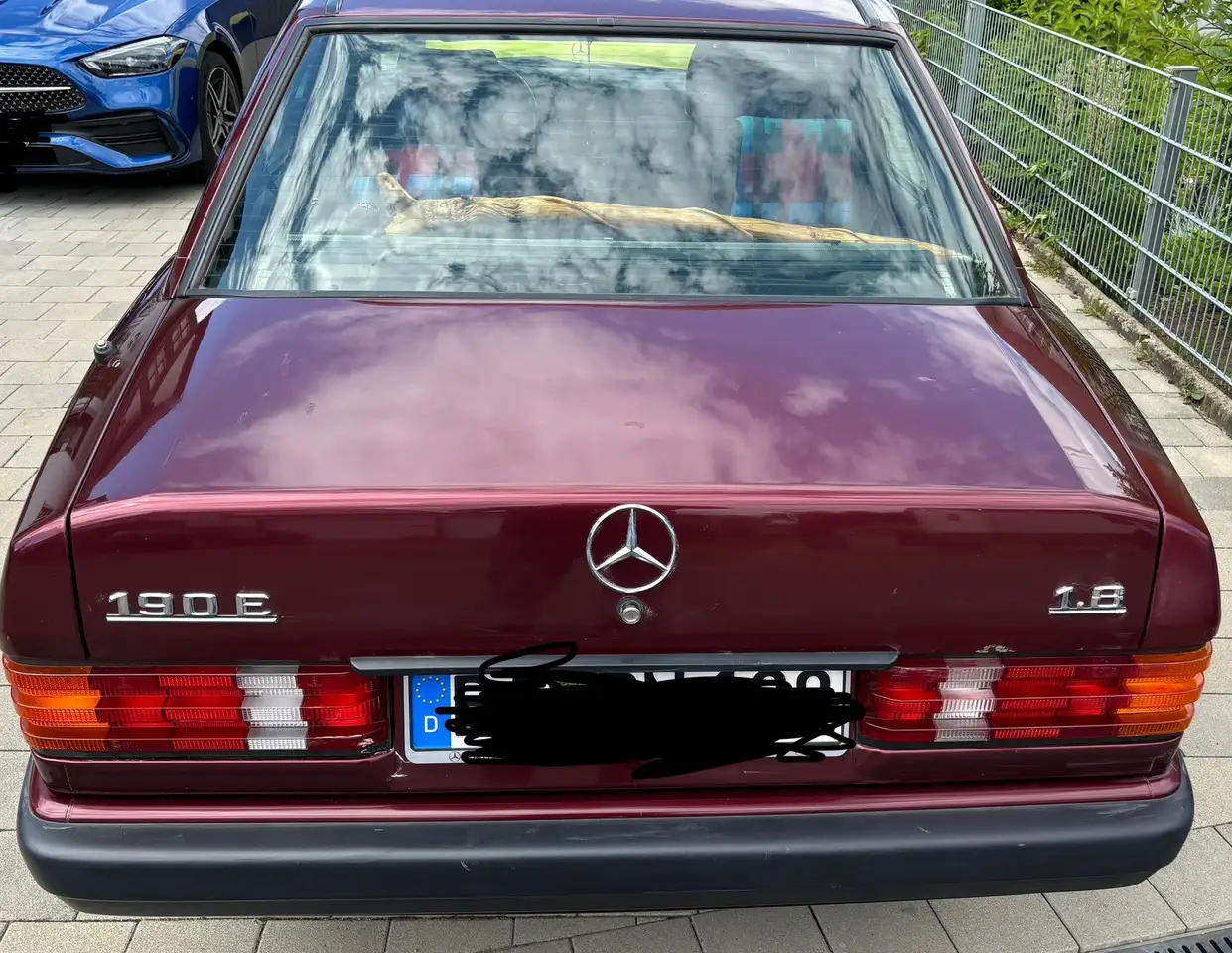 Mercedes-Benz 190 E 1.8 Avantgarde rosso, foto 1