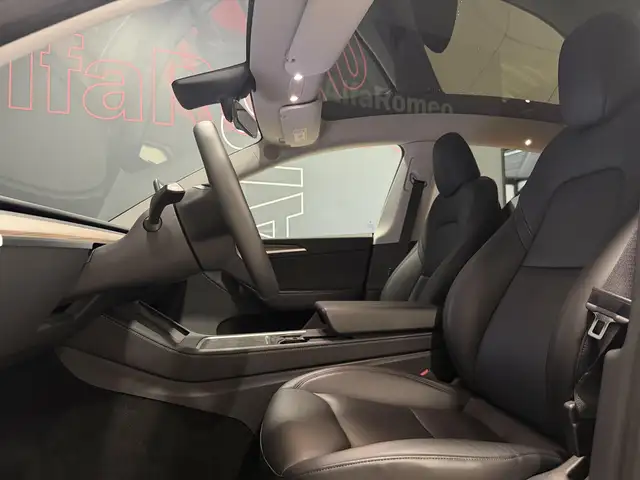 Tesla Model Y view 30