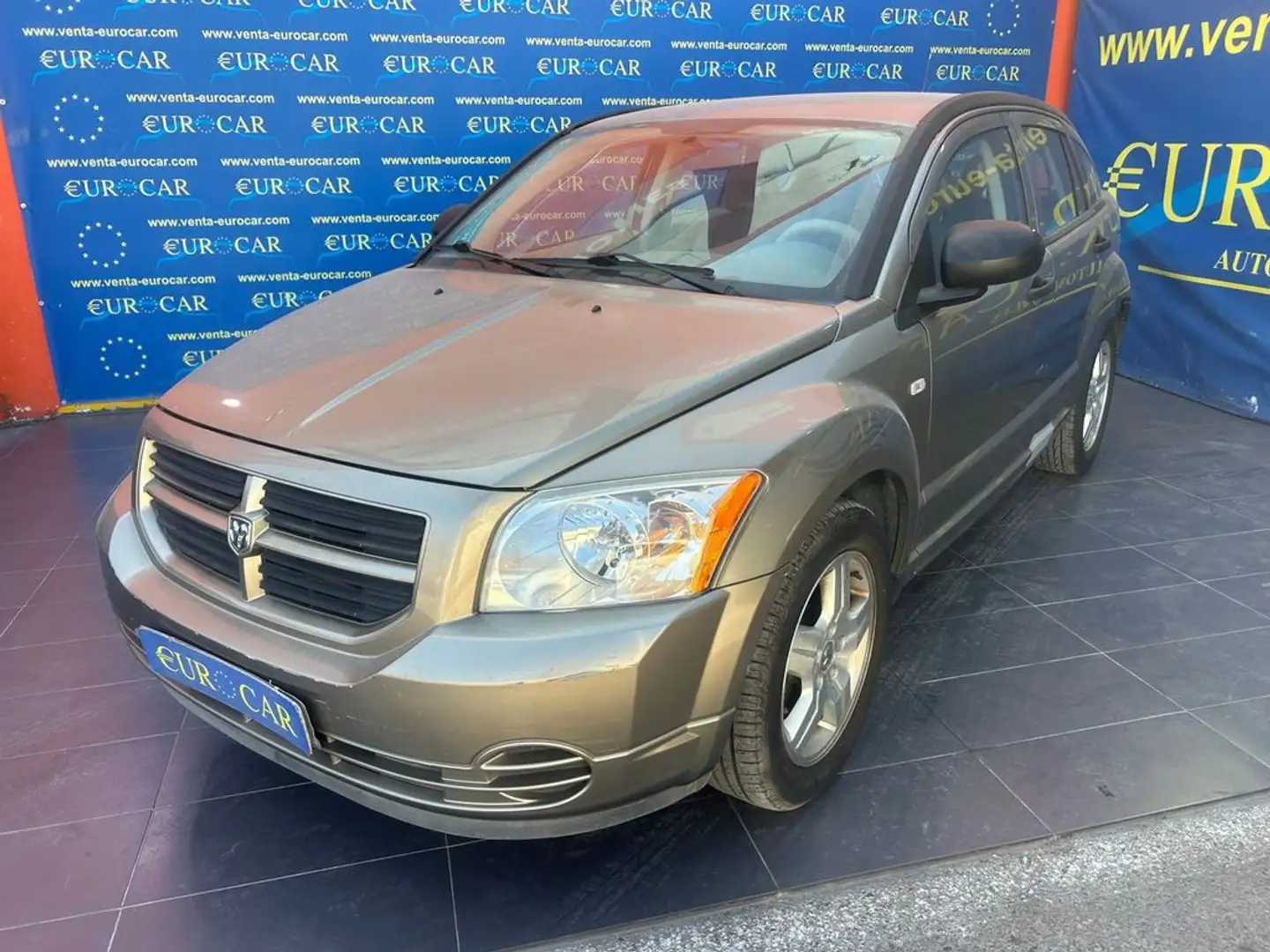 Dodge Caliber 2.0 DCI Marrón - 1