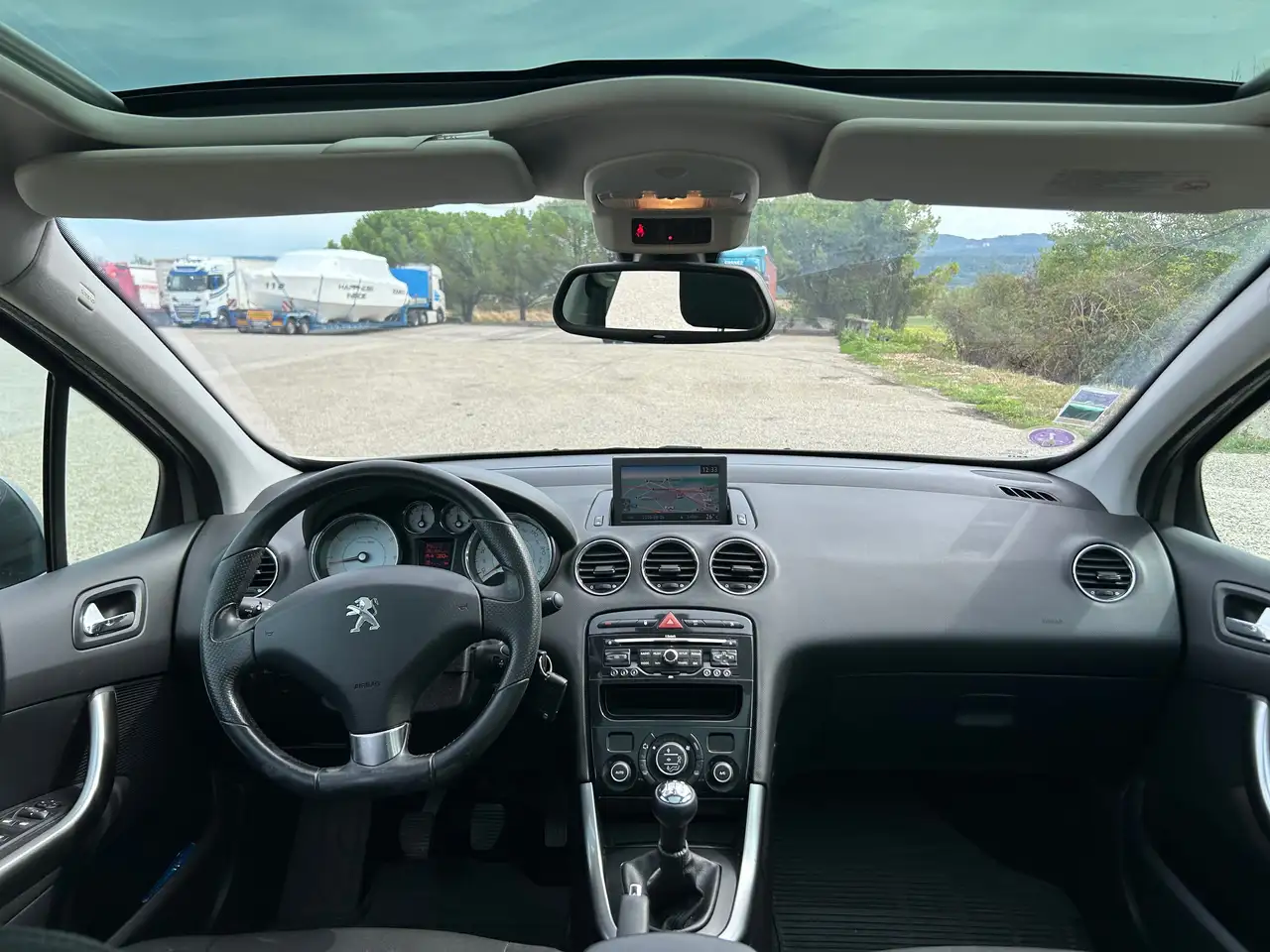 Peugeot 308 308 SW — photo 2