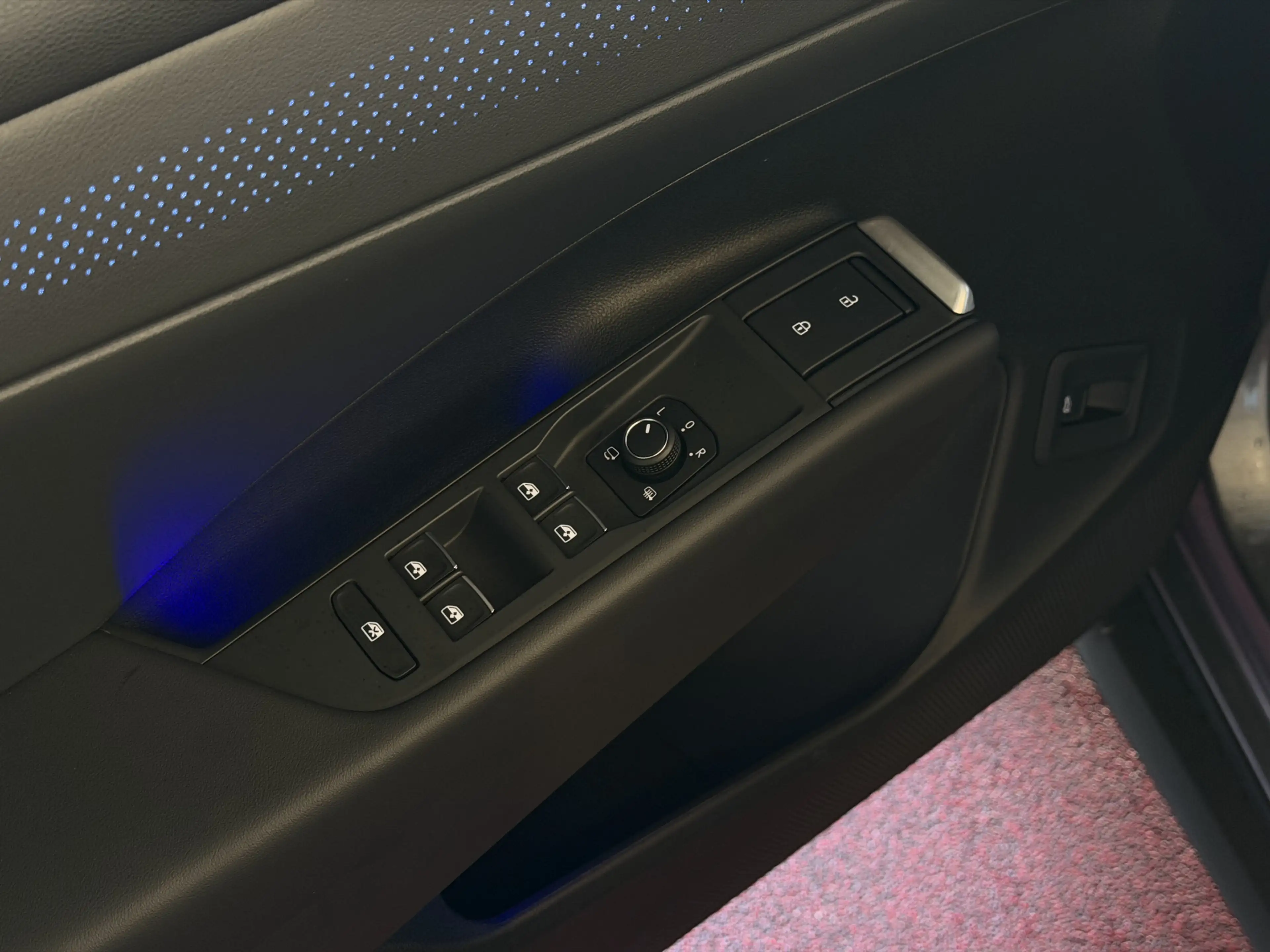 Volkswagen T-Roc 1.5 eTsi 150PK R-LINE EDITION VW.TREKHAAK IQ LED/G — photo 20