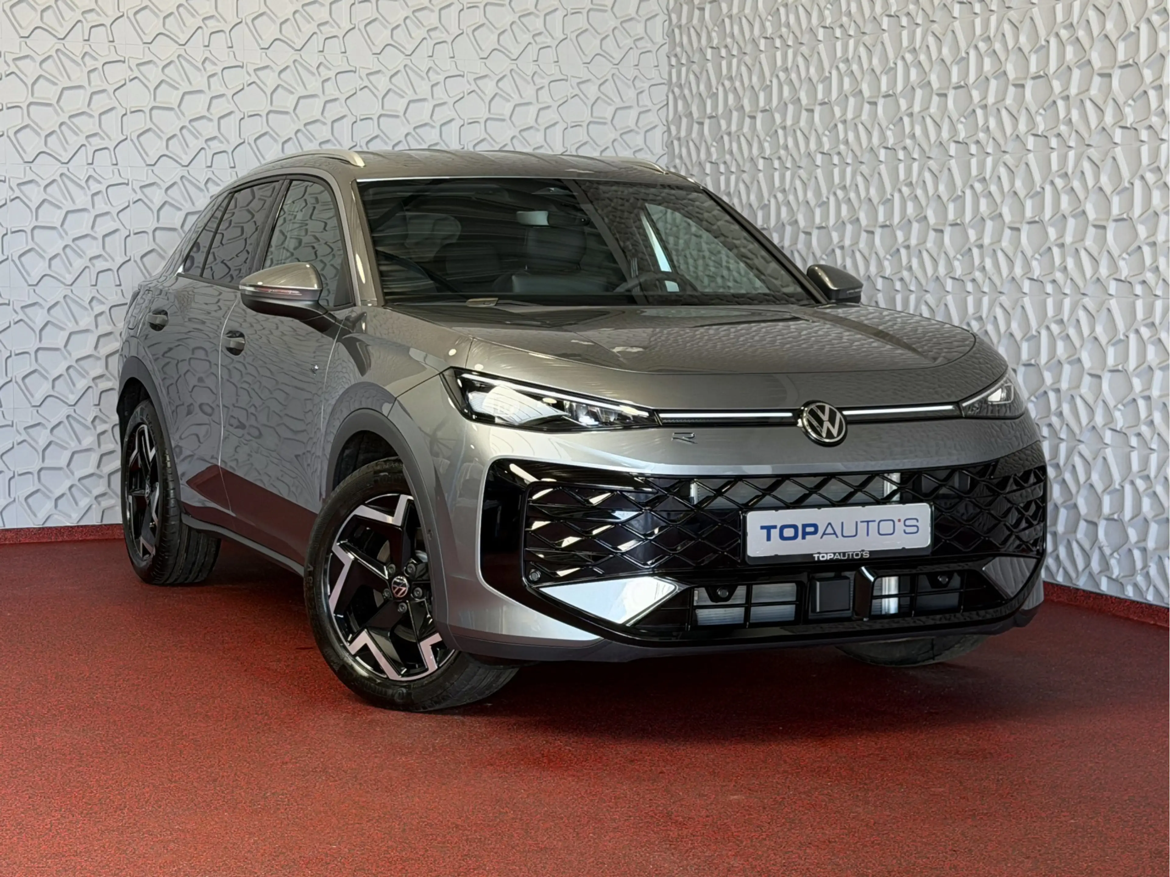 Volkswagen T-Roc 1.5 eTsi 150PK R-LINE EDITION VW.TREKHAAK IQ LED/G