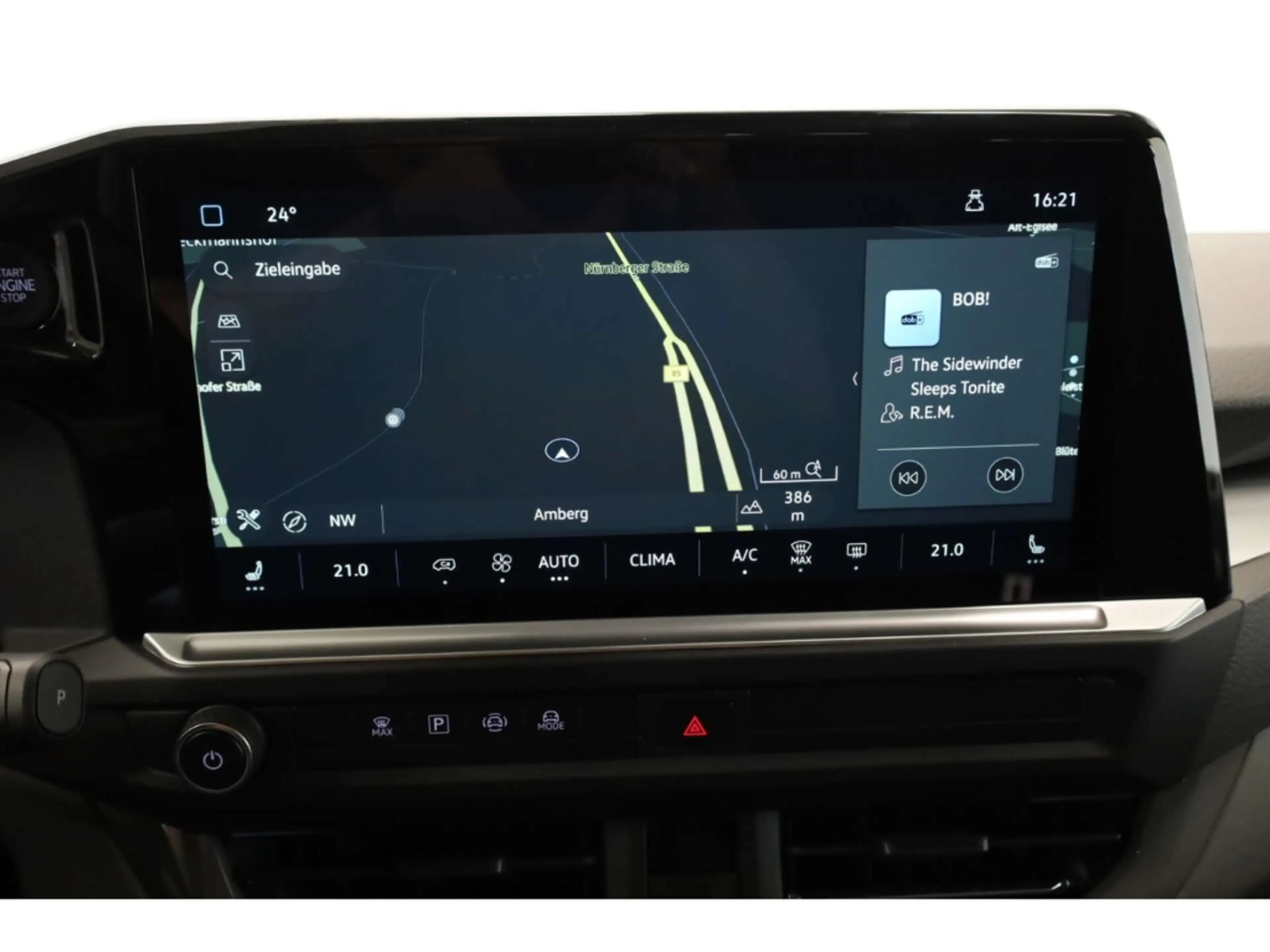 Volkswagen T7 Caravelle 2.0TDI Life — photo 14