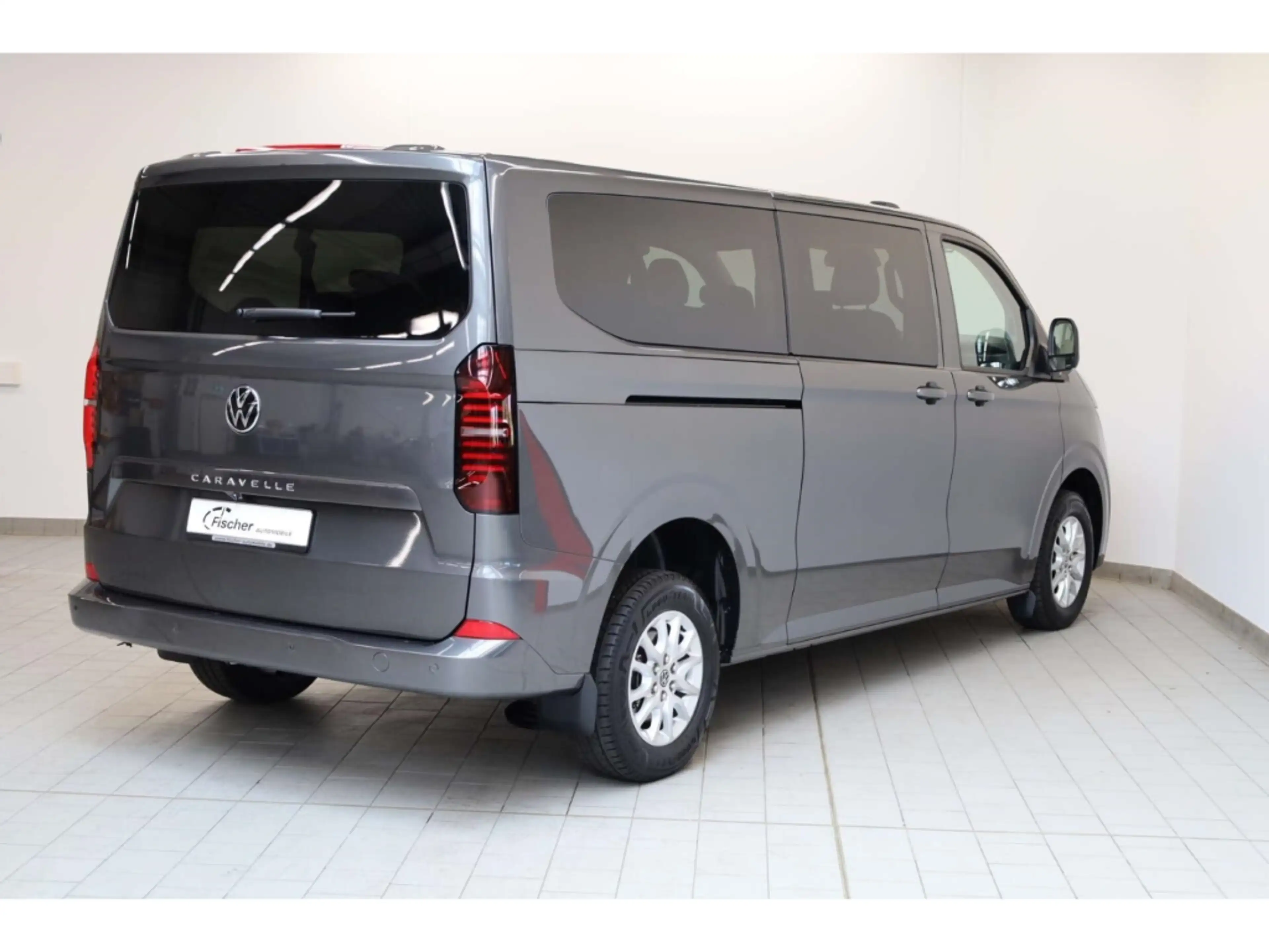 Volkswagen T7 Caravelle 2.0TDI Life — photo 5
