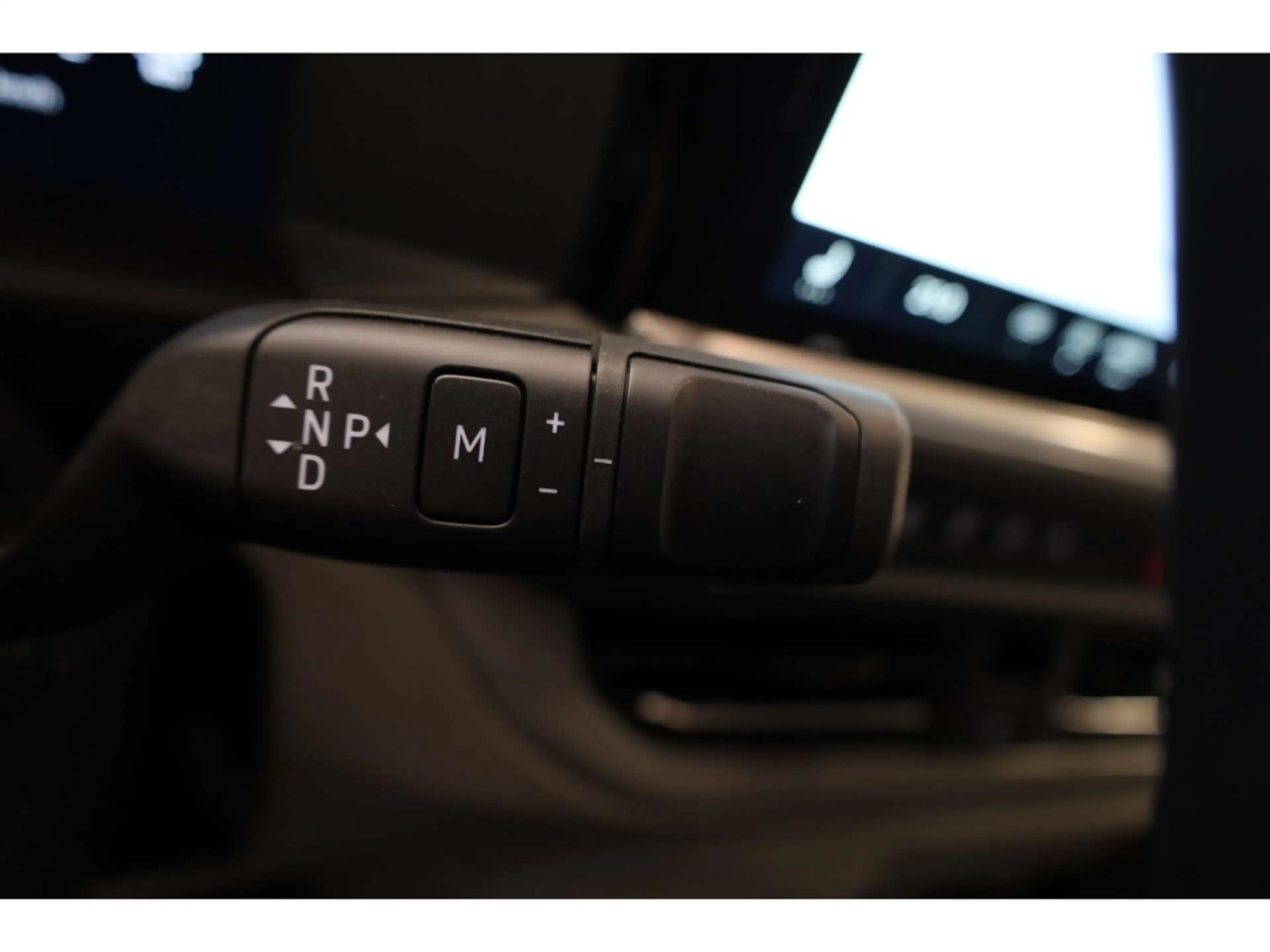 Volkswagen T7 Caravelle 2.0TDI Life — photo 15