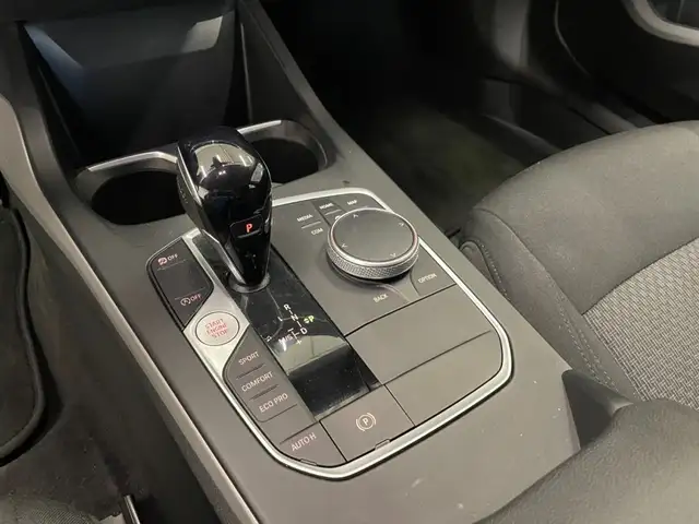 BMW 1 Series view 8