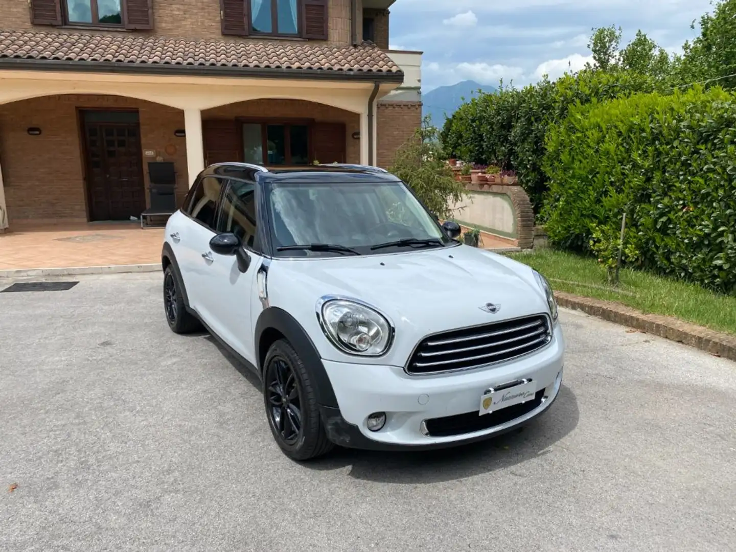 MINI Cooper Countryman TETTO APRIBILE/SEDILI PELLE Bianco - 1