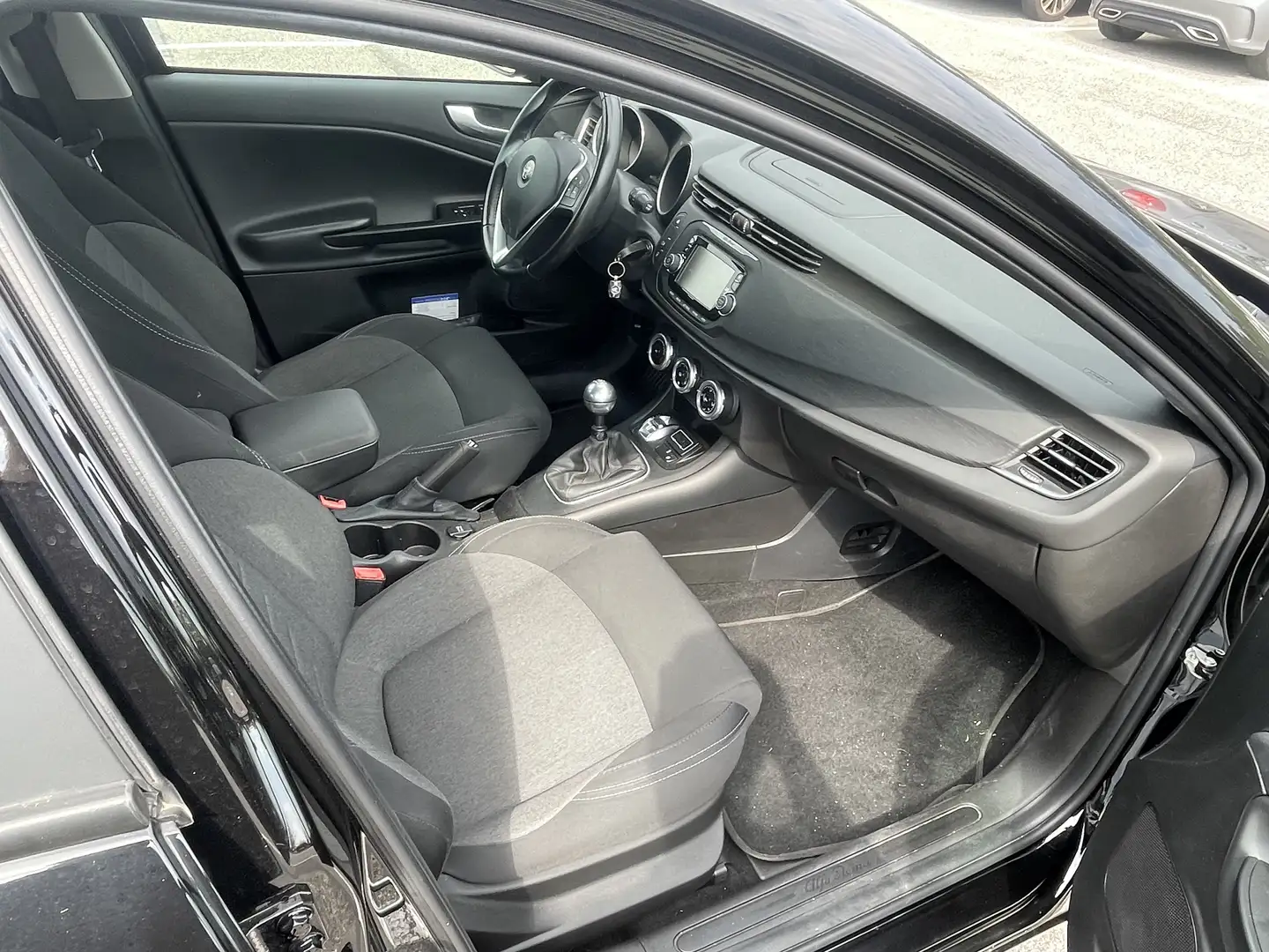 Alfa Romeo Giulietta 1.4 t. Super 120cv - 2