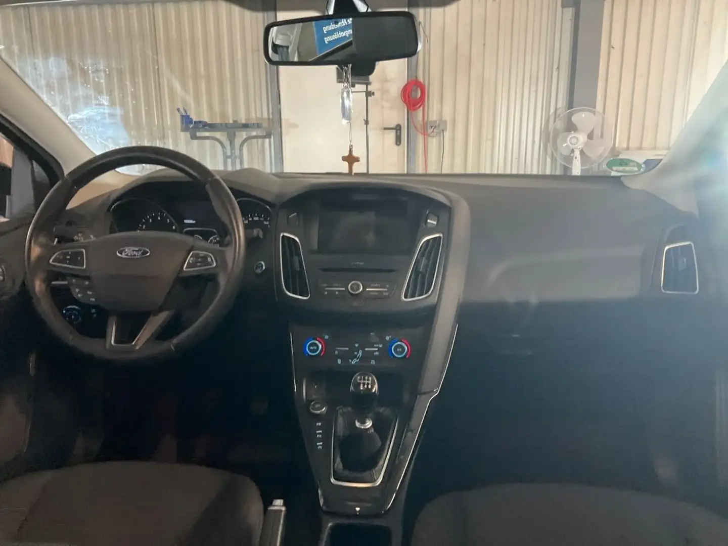 Ford Focus Turnier Titanium ZAHNRIEM NEU/PDC/SHZ/1H. Zwart - 2