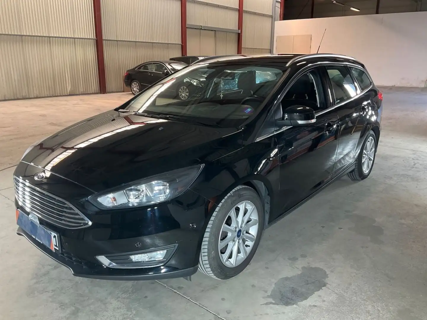 Ford Focus Turnier Titanium ZAHNRIEM NEU/PDC/SHZ/1H. Zwart - 1