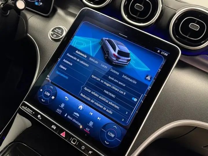 Mercedes-Benz Clase C 2023, foto 36