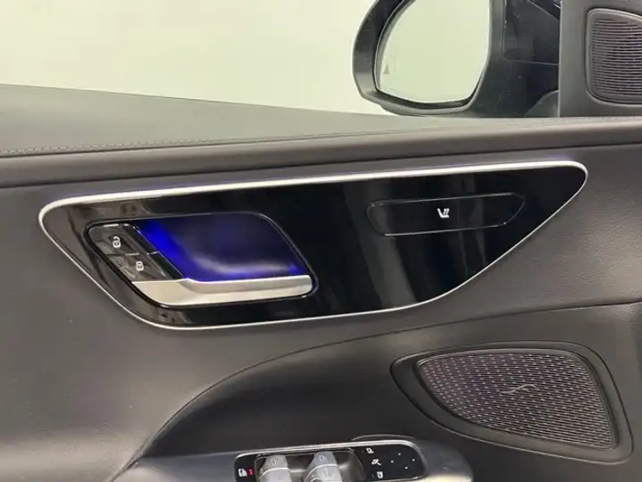 Mercedes-Benz Clase C 2023, foto 16