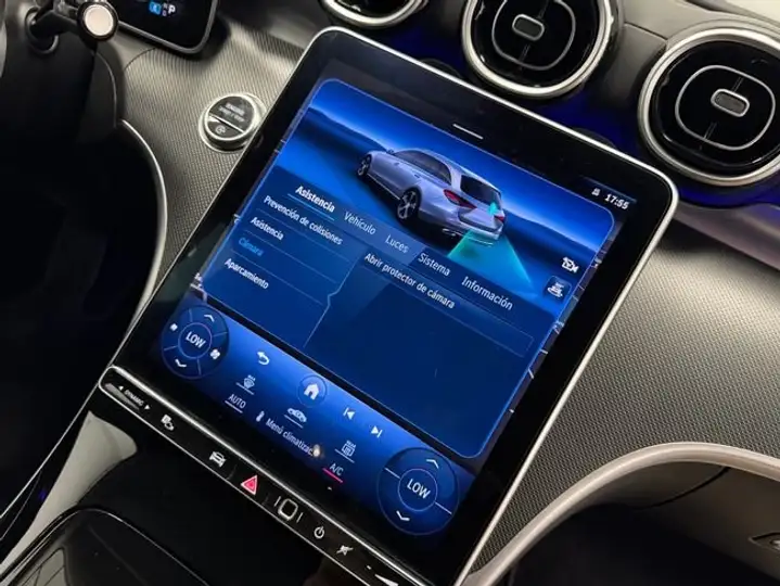 Mercedes-Benz Clase C 2023, foto 35