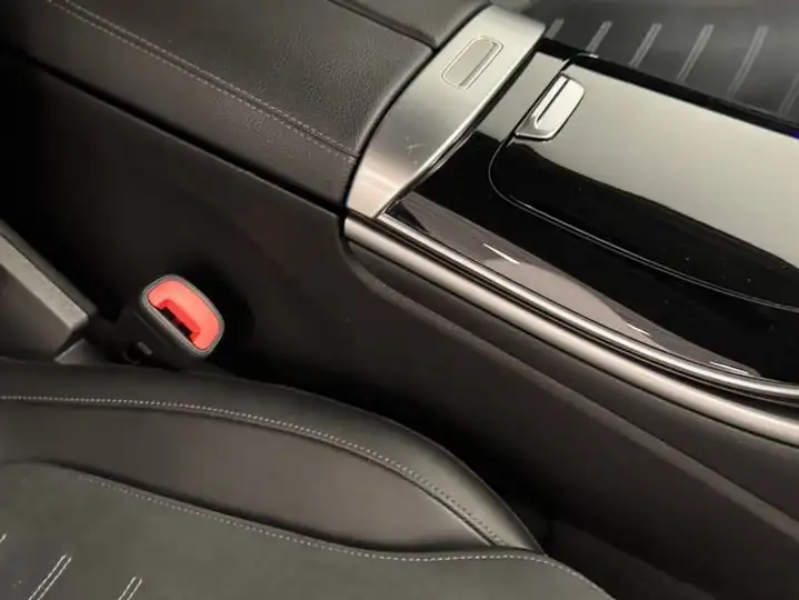 Mercedes-Benz Clase C 2023, foto 40