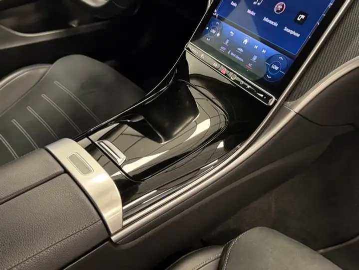 Mercedes-Benz Clase C 2023, foto 39