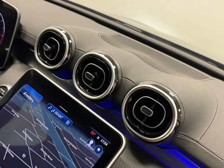 Mercedes-Benz Clase C 2023, foto 30