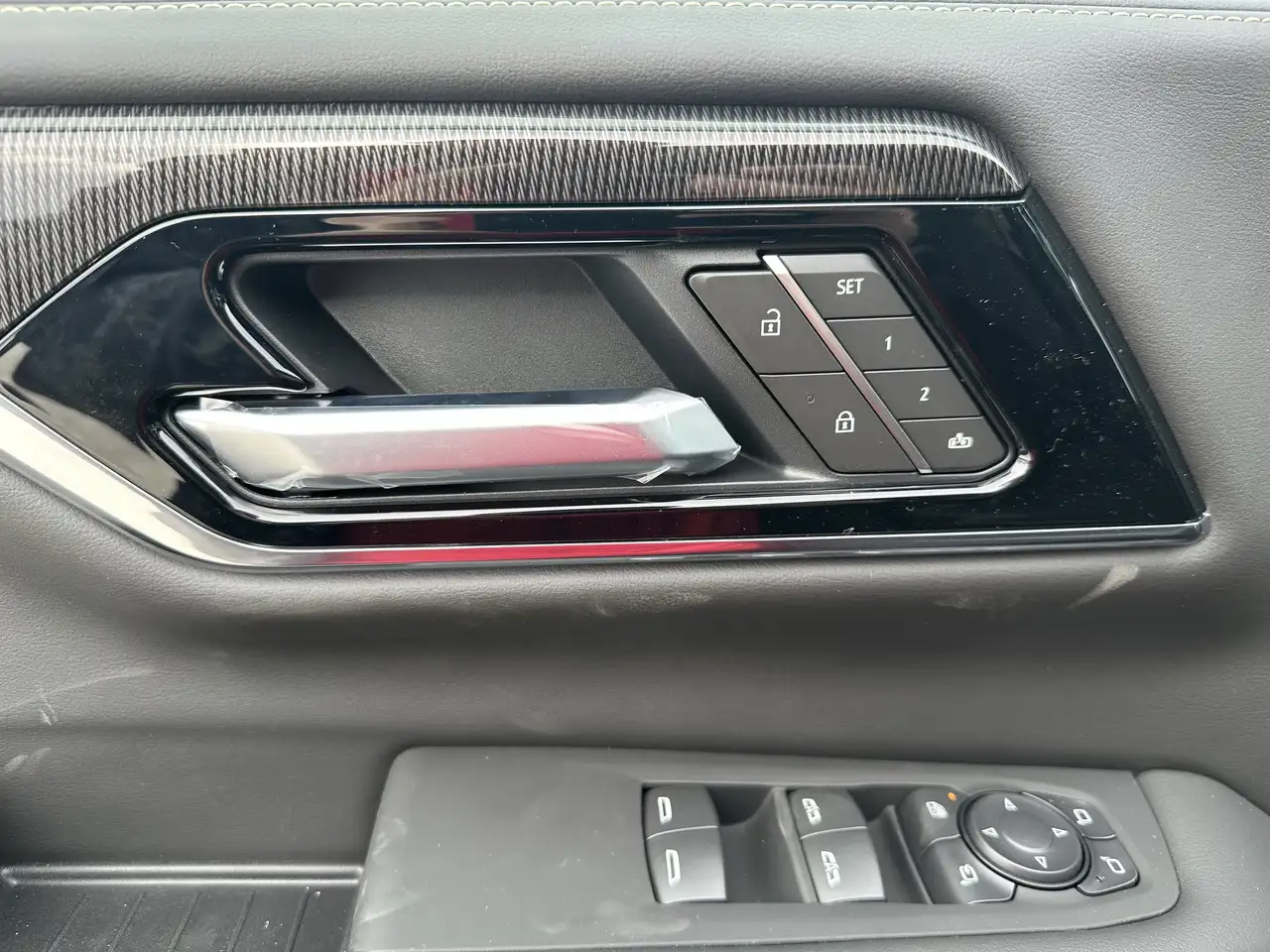 GMC Yukon снимка GMC Yukon