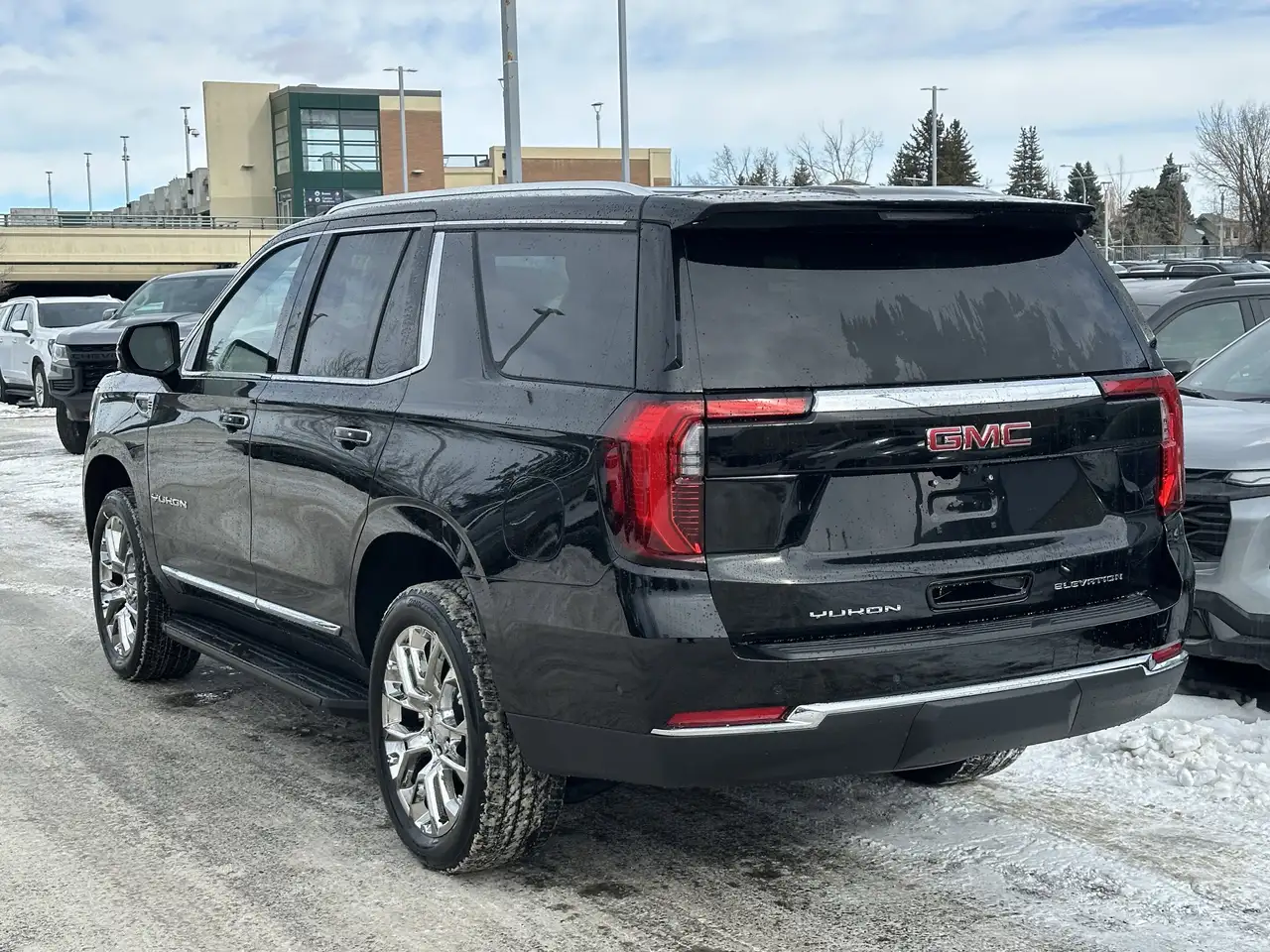 GMC Yukon снимка GMC Yukon