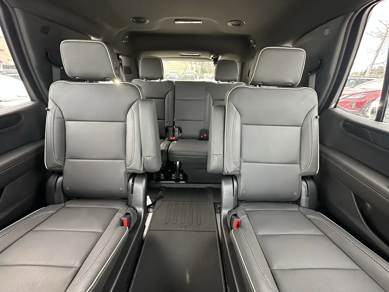 GMC Yukon снимка GMC Yukon