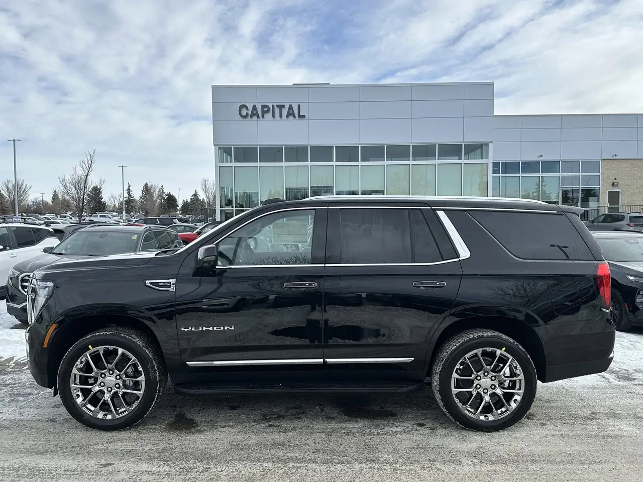 GMC Yukon снимка GMC Yukon