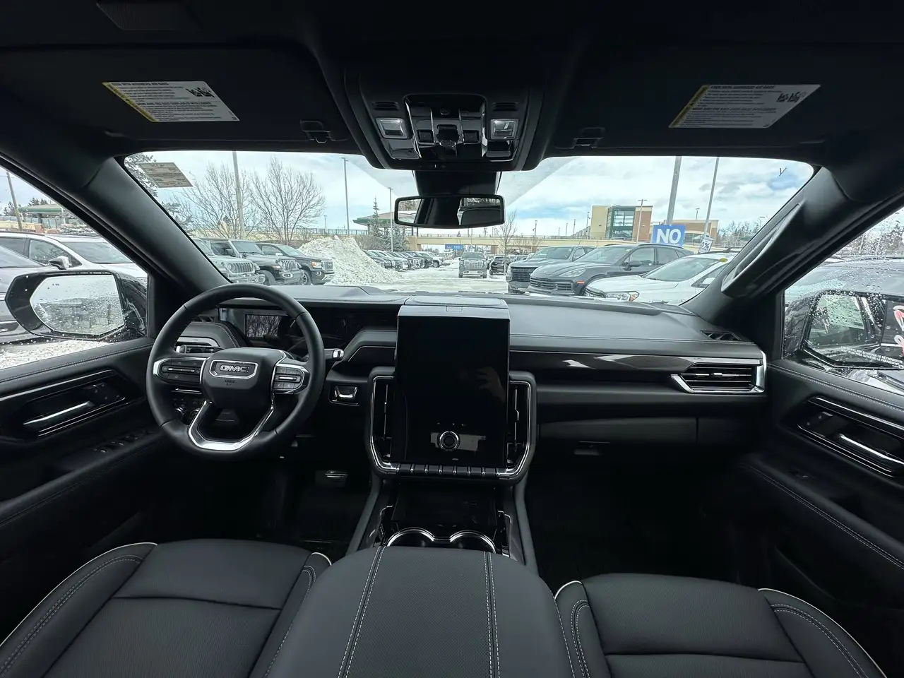 GMC Yukon снимка GMC Yukon