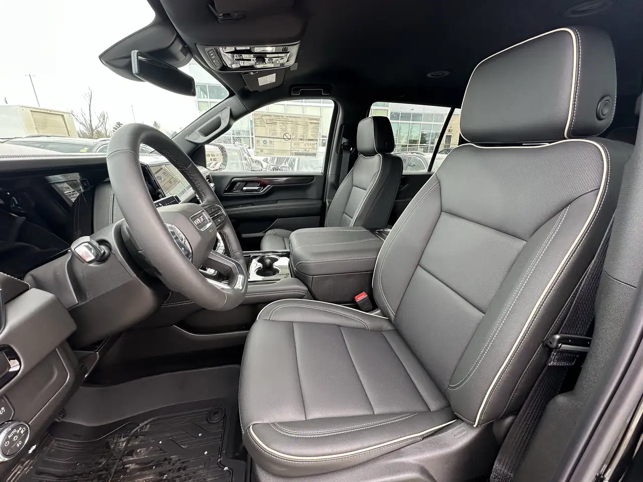 GMC Yukon снимка GMC Yukon