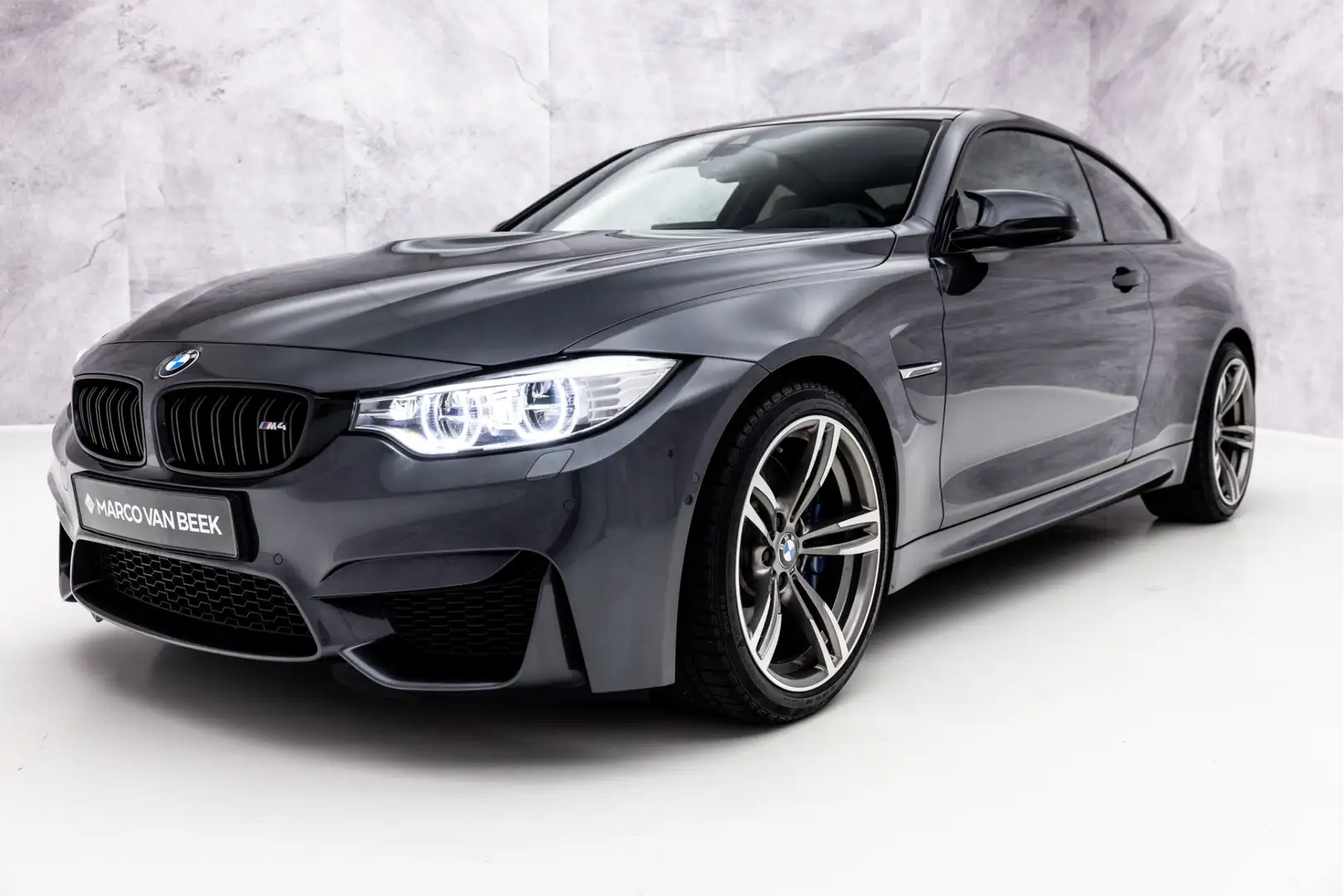 BMW M4 Coupé | Verkocht | Carbon | Exclusief | NL Auto | Сірий - 1