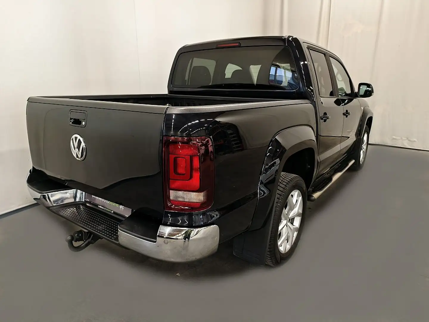 Volkswagen Amarok 3,0 TDI V6 Aut. 4x4 Highline 29.900 netto . Black - 2