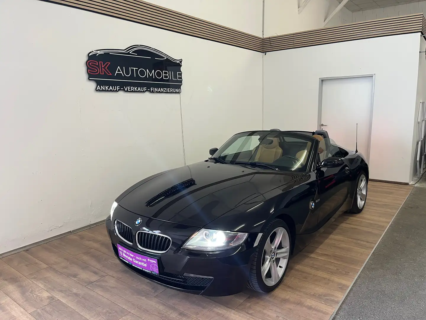 BMW Z4 2.0 i Schwarz - 1