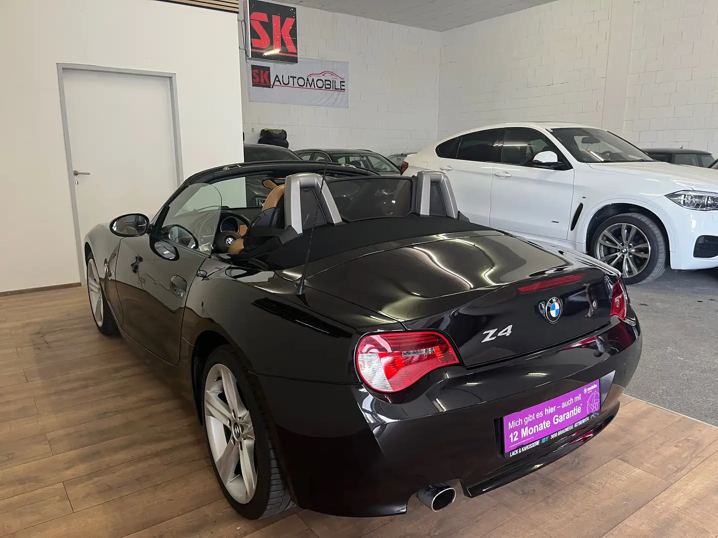 BMW Z4 2.0 i Schwarz - 2