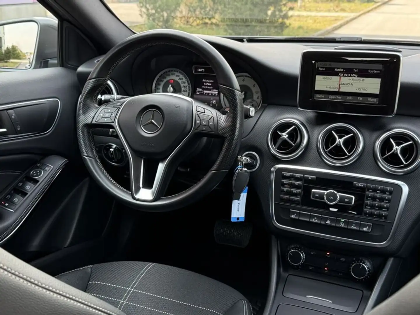 Mercedes-Benz A 200 CDI // BlueEfficiency // 4MATIC // Garantie Gris - 2