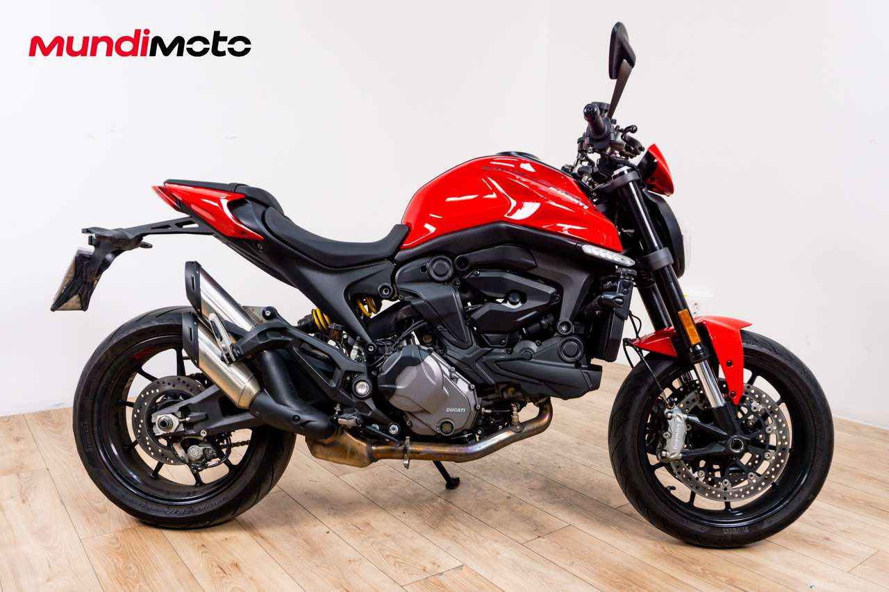 Ducati Monster 937