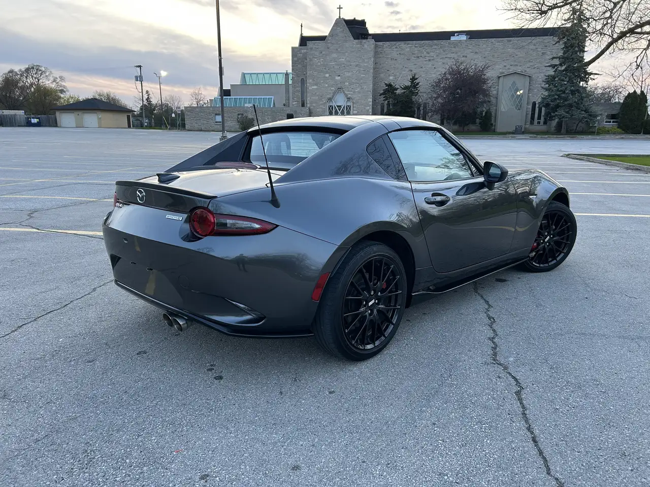 Mazda MX-5 Miata снимка Mazda MX-5 Miata
