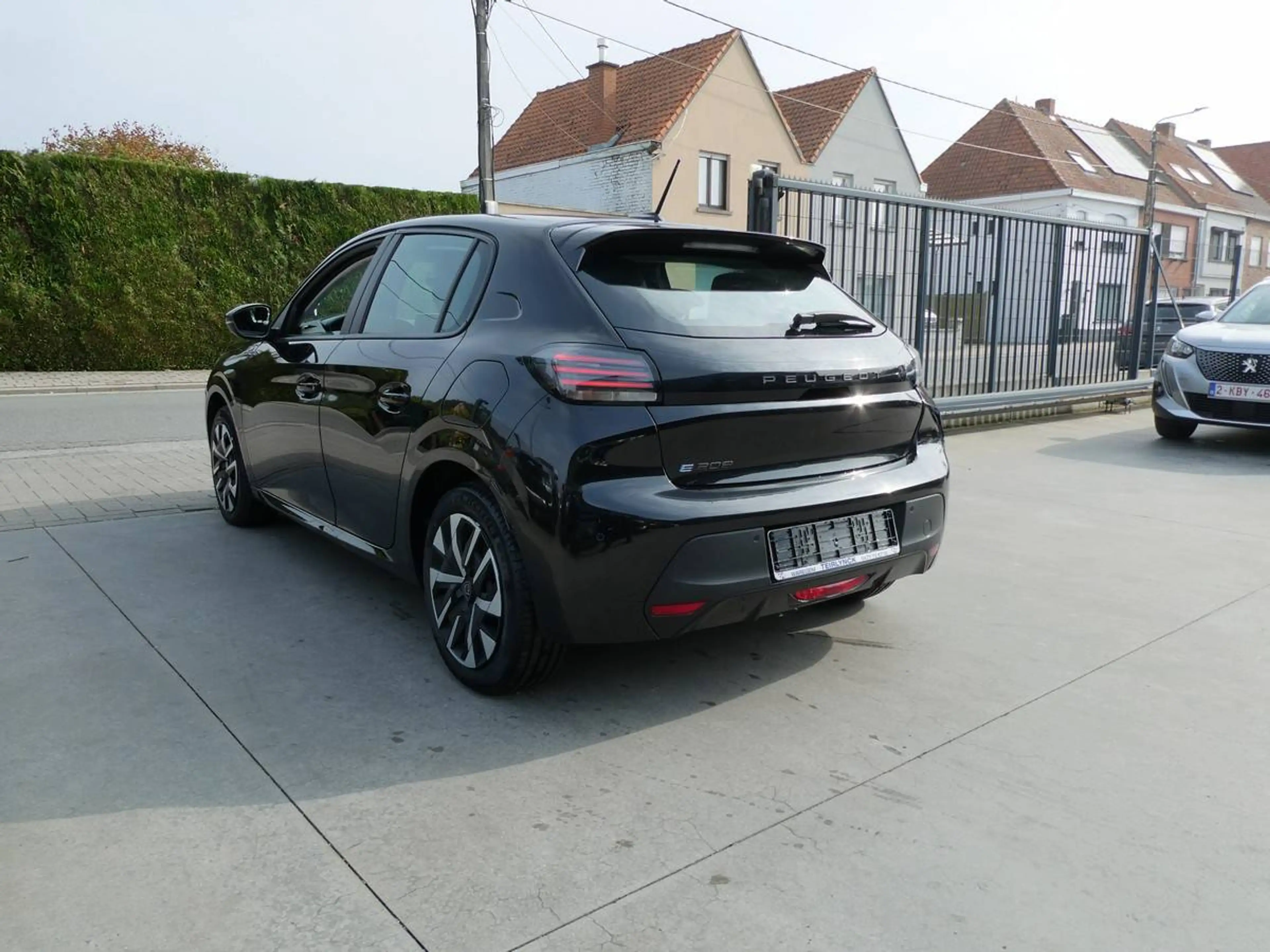 Peugeot e-208 Electric 136pk Style Luxe Automaat '25 16000km (21232) — photo 3