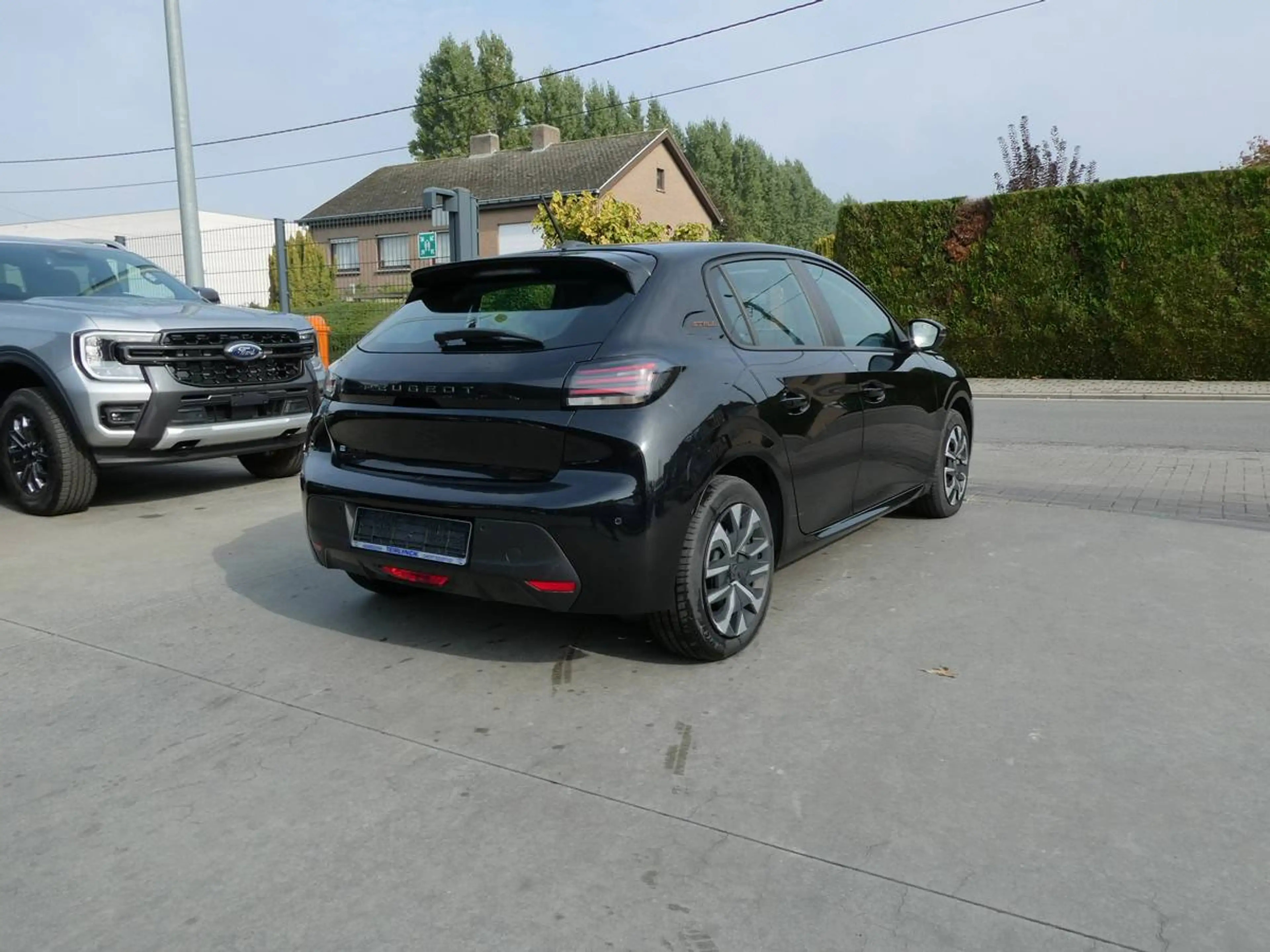 Peugeot e-208 Electric 136pk Style Luxe Automaat '25 16000km (21232) — photo 5