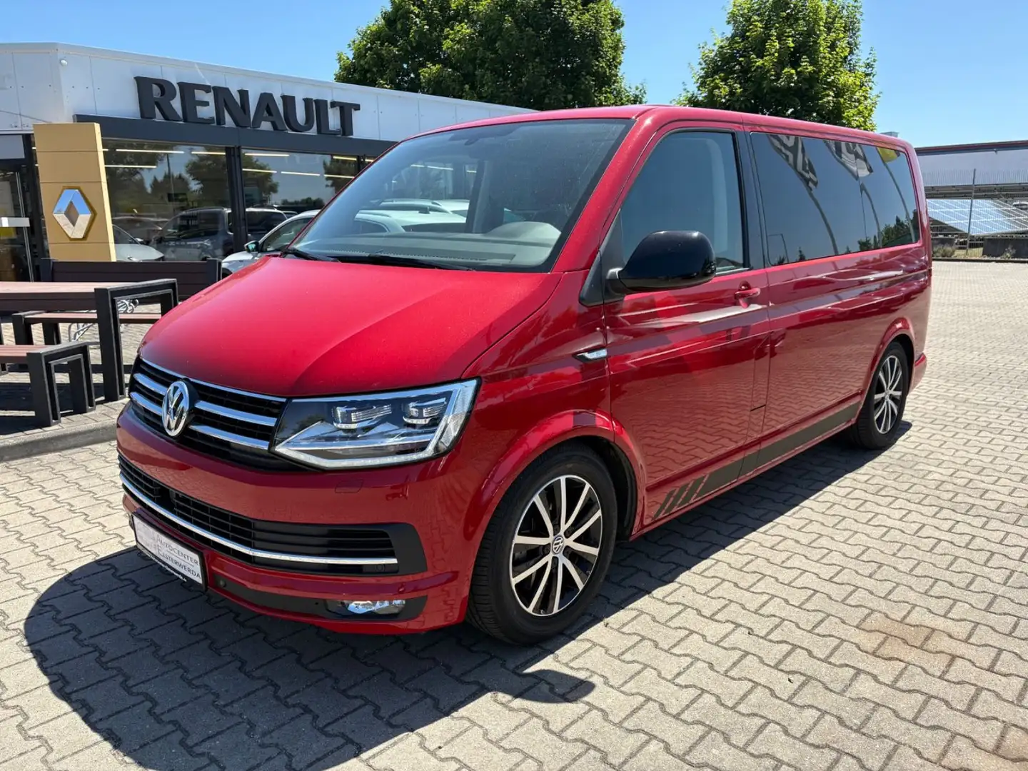 Volkswagen T6 Multivan 2,0 TDI Generation Six Rouge - 1