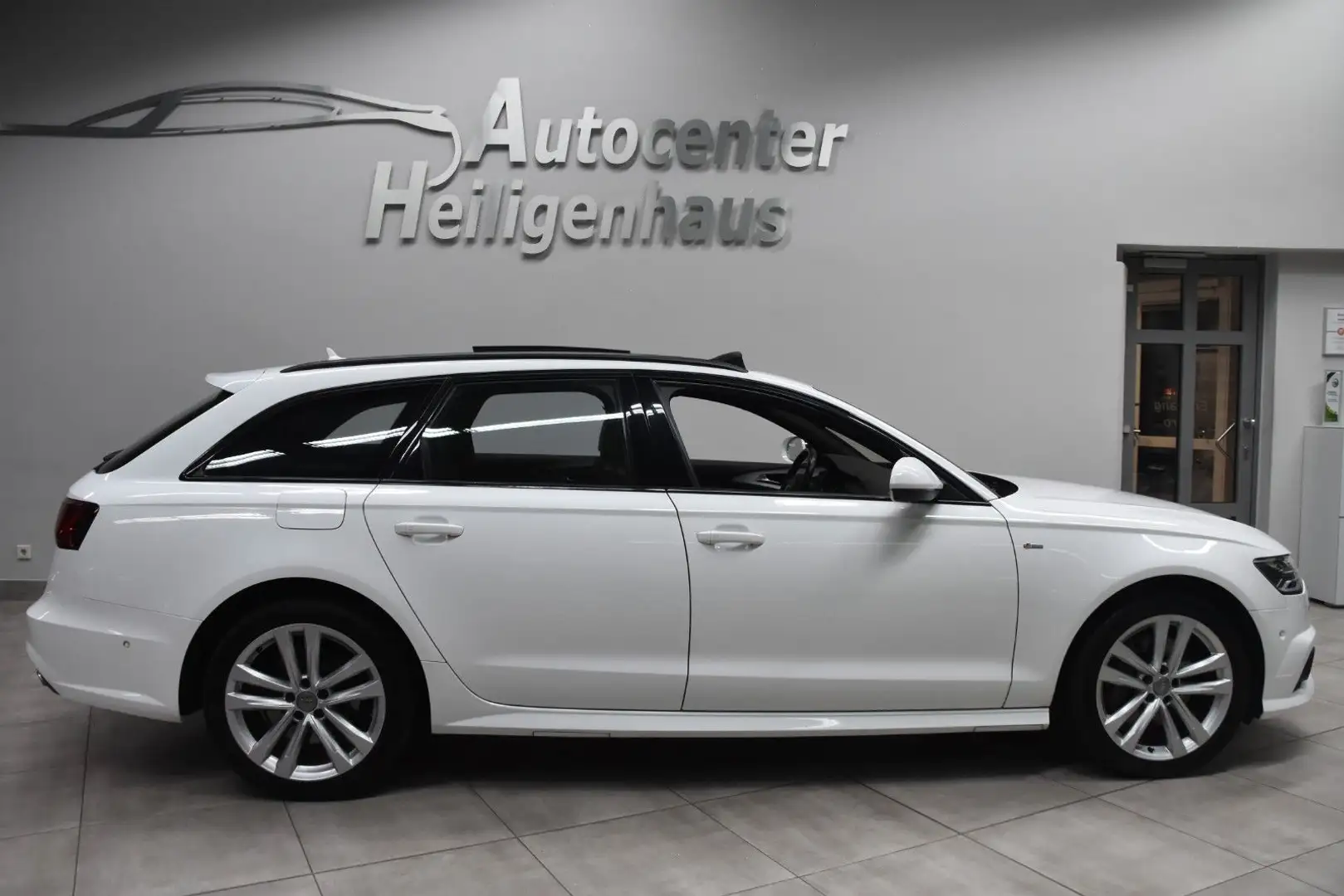 Audi A6 3.0 TDI Quattro MLED 360°Kam Bose Pano AHK Blanc - 2
