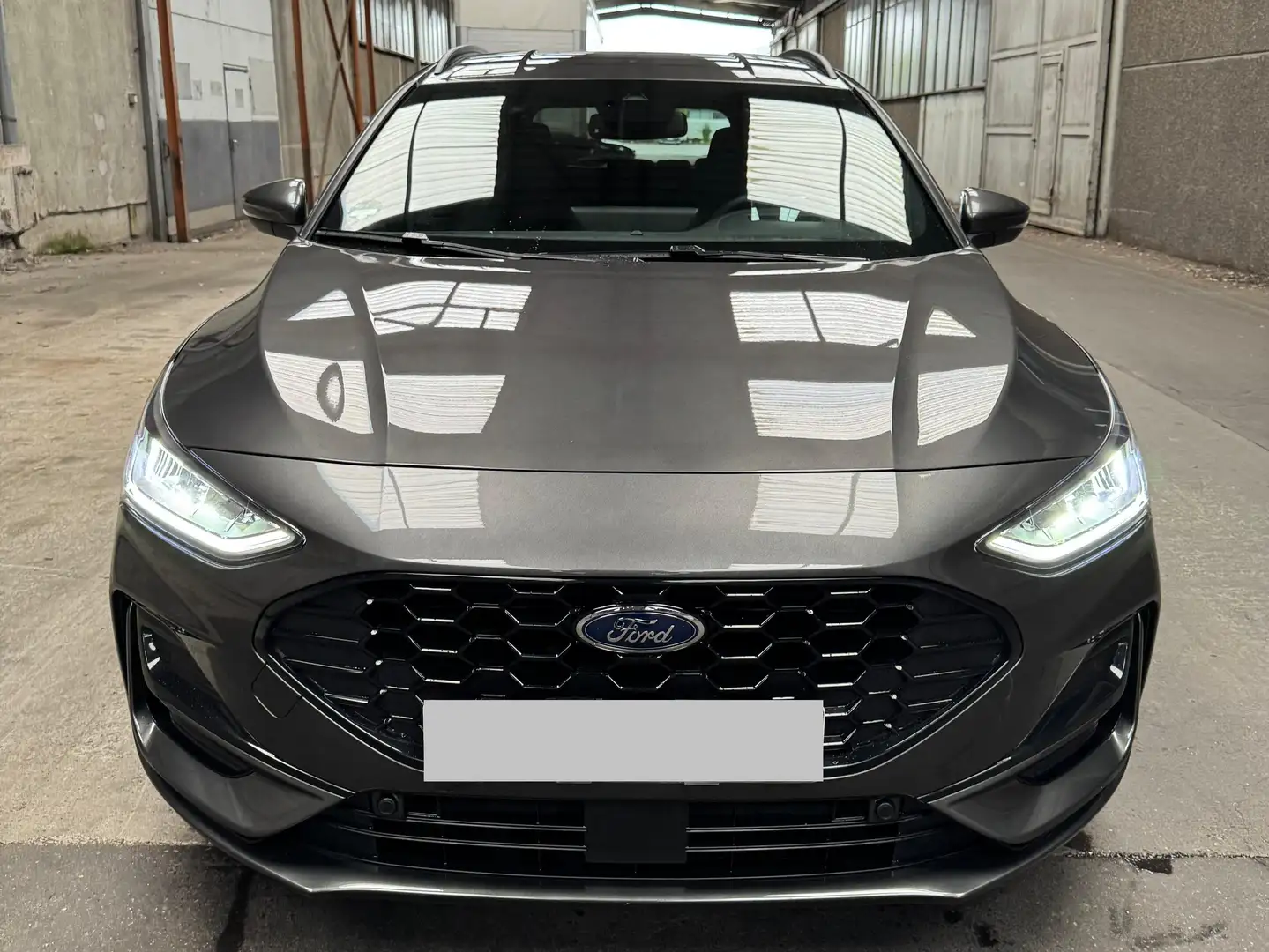 Ford Focus Turnier ST-Line X/ACC/AHK/Head Up/Ambiente/Keyless Grau - 1