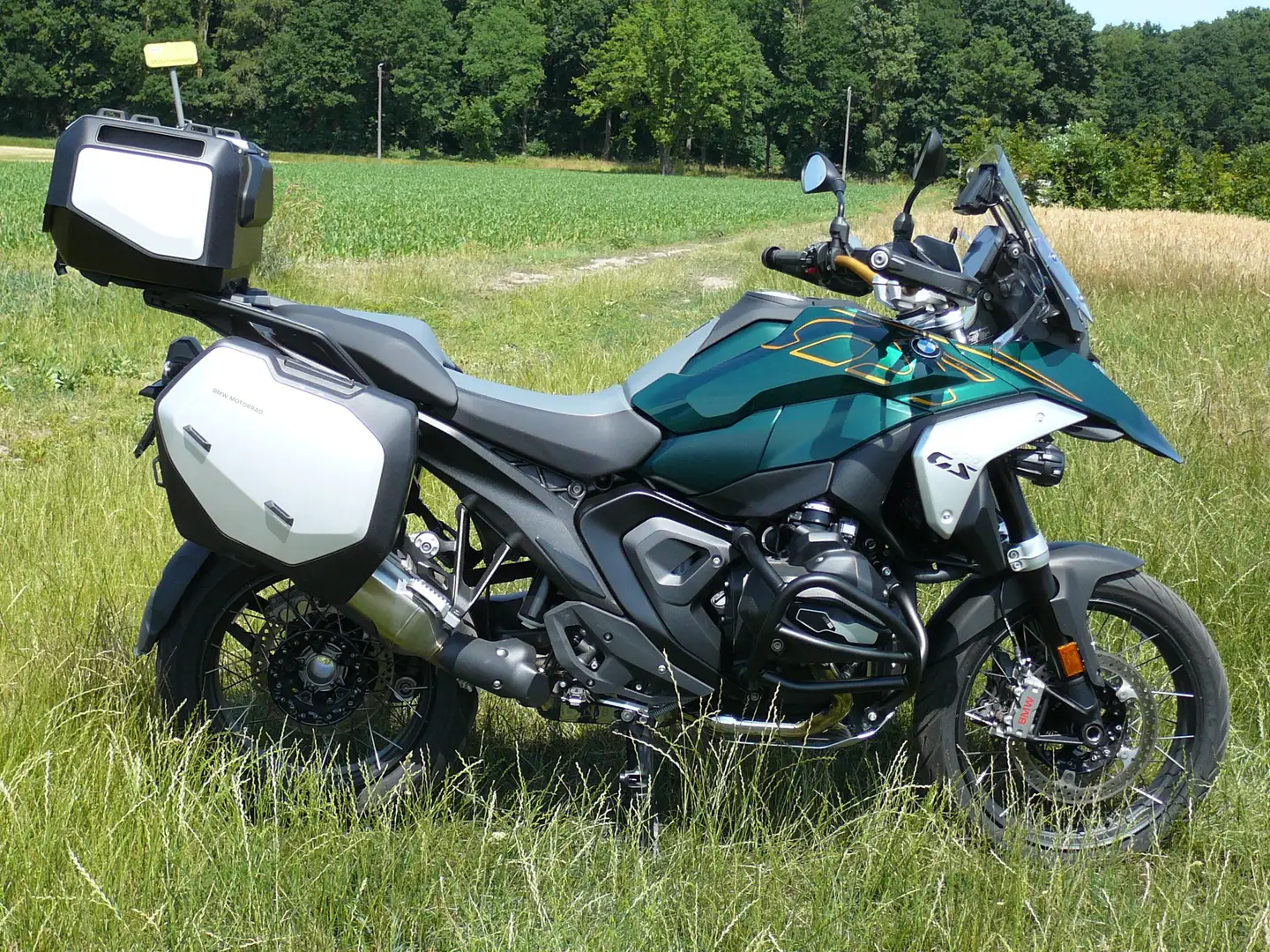 BMW R 1300 GS OPTION 719 **BTW aftrek/TVA déduct.** Vert - 1