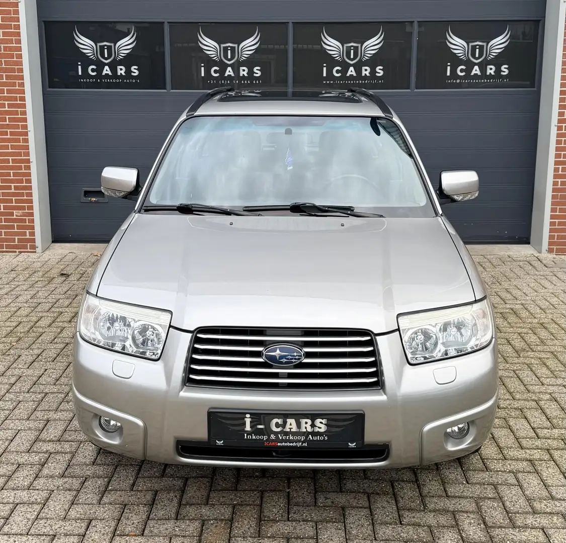 Subaru Forester 2.0 X Comfort PANO TREKHAAK DEALER ONDERHOUDEN Beige - 2