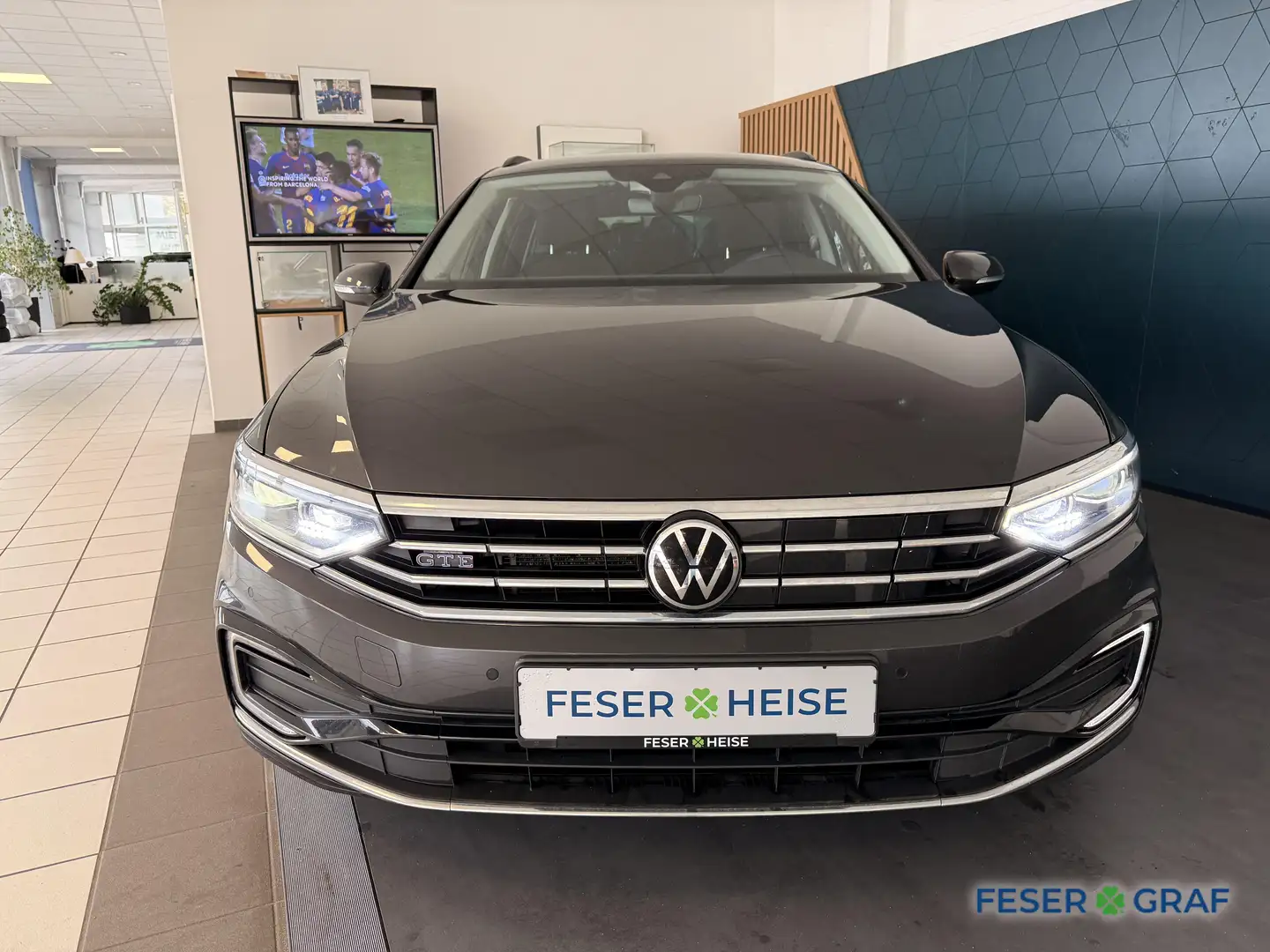Volkswagen Passat Variant 1.4 TSI Hybrid GTE MatrixLED*Navi*Side*Lane*SHZ*Re Grau - 2