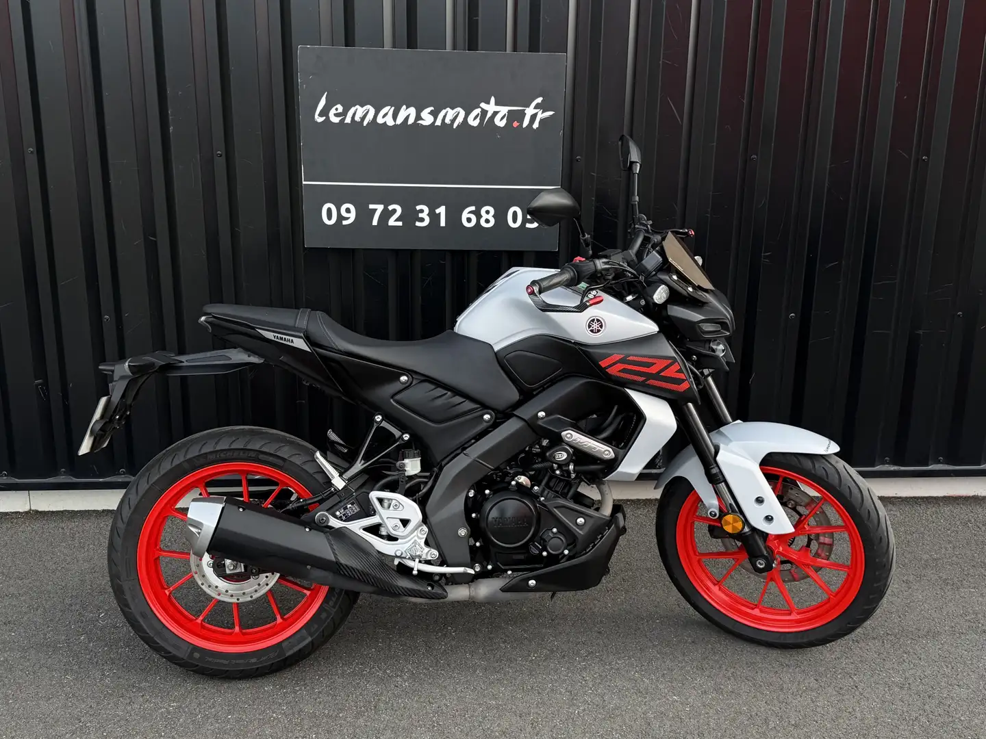 Yamaha MT-125 - 2