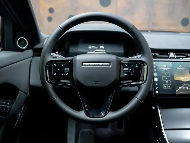 Land Rover Range Rover Evoque view 19