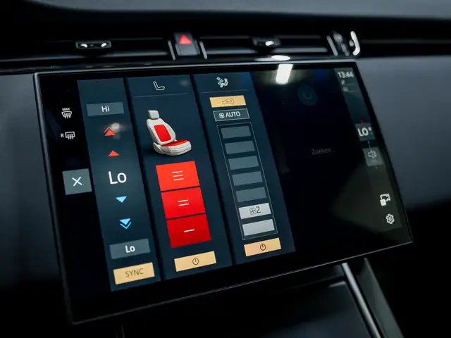 Land Rover Range Rover Evoque view 21