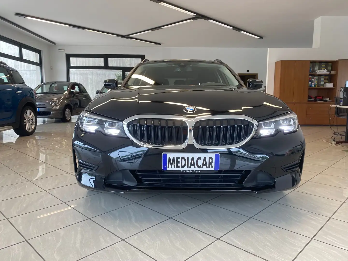 BMW 316 316d Touring mhev 48V Business Advantage auto Negro - 2