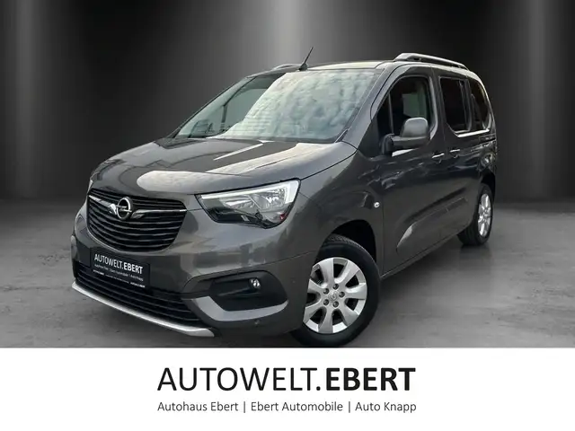 Opel Combo Life 1.5 D Aut. INNOVATION/KAMERA/SHZ/HUD/