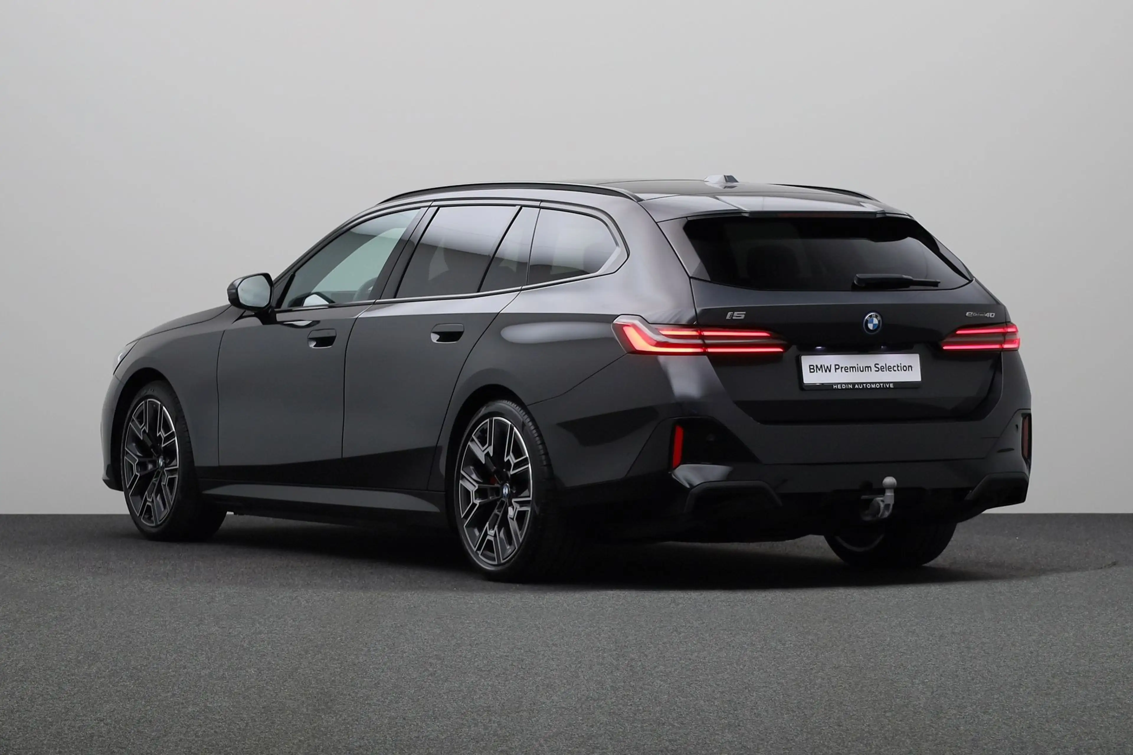 BMW i5 Touring eDrive40 M Sport Pro Edition 84 kWh | Trek — photo 13